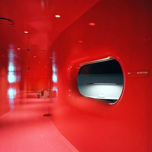 &copy;BENJAMIN BENSCHNEIDER